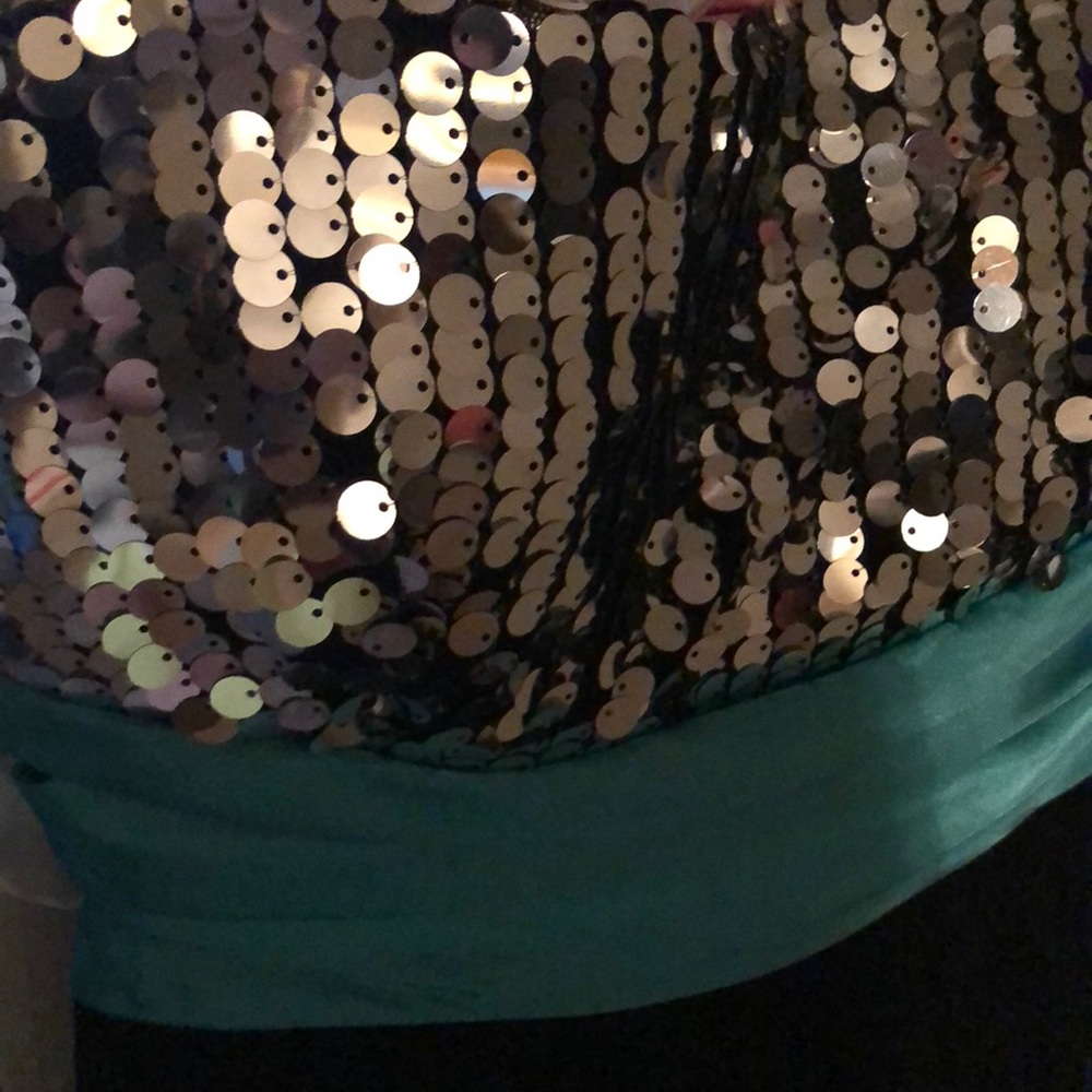 Dress - Picture 2 of 2